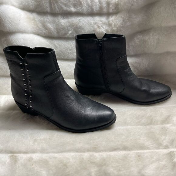Vaneli Leather black ankle boots with side silver tone studs & side zipper SZ10 - Picture 2 of 9